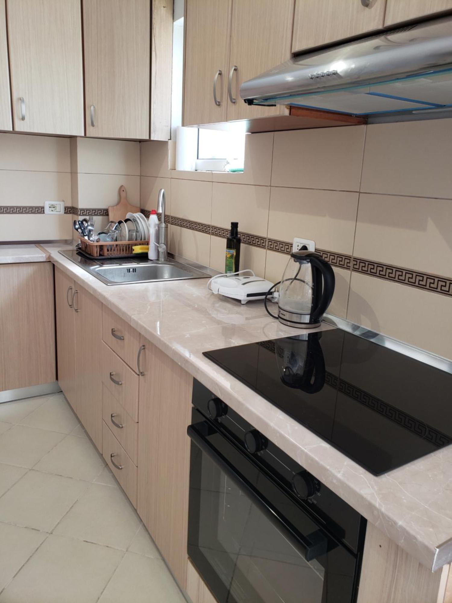 Leones Apartament Тирана Экстерьер фото